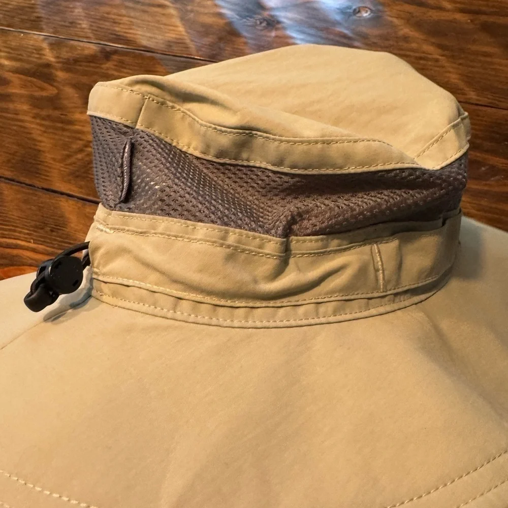 Columbia Sun Hat Unisex One Size Tan Floppy String Vented Mesh Outdoor Fishing